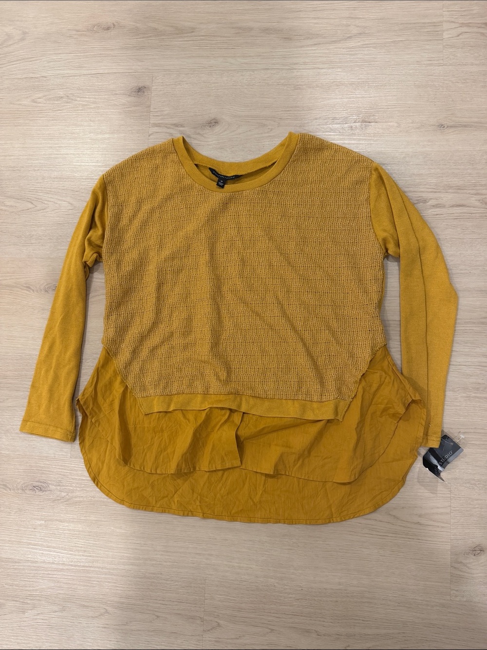 New Signature Studio Medium Layered Mustard Long Sleeve Top